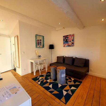 Freshly Tastefully Renovated Apartments In Heart Of Old Αντίμπ Εξωτερικό φωτογραφία