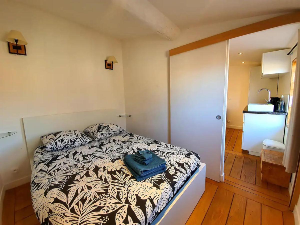 Freshly Tastefully Renovated Apartments In Heart Of Old Αντίμπ Εξωτερικό φωτογραφία