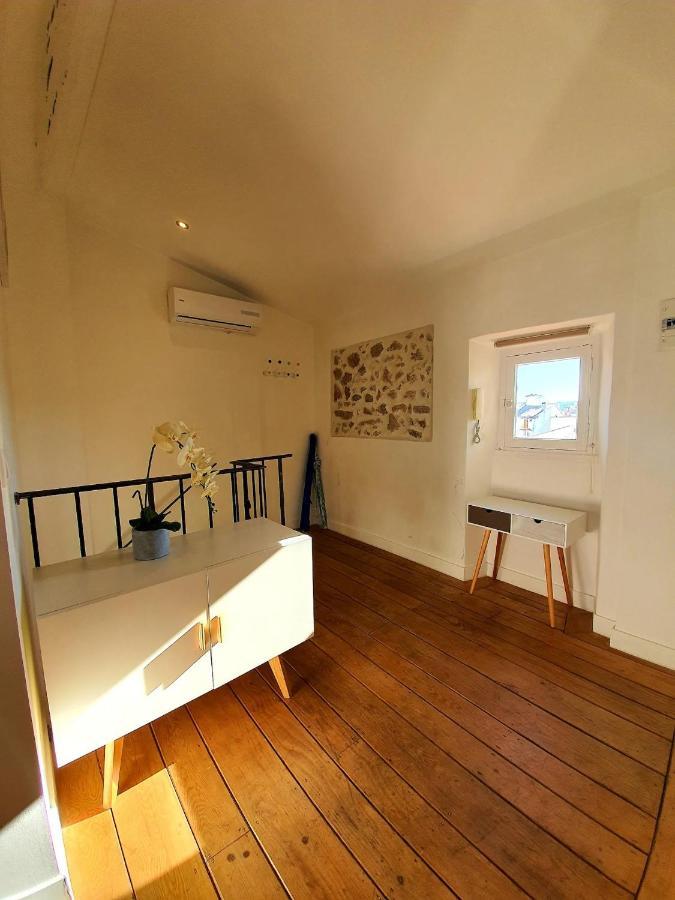 Freshly Tastefully Renovated Apartments In Heart Of Old Αντίμπ Εξωτερικό φωτογραφία