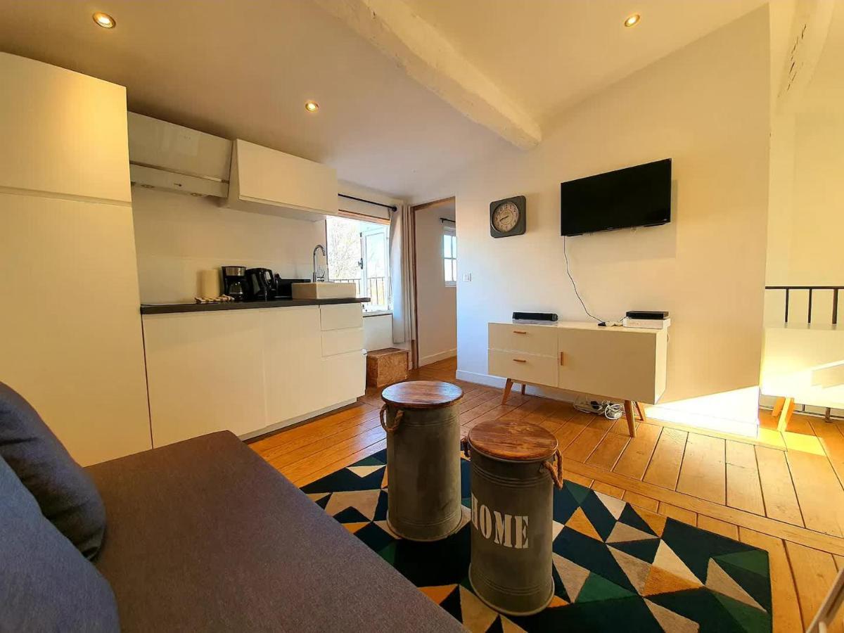 Freshly Tastefully Renovated Apartments In Heart Of Old Αντίμπ Εξωτερικό φωτογραφία